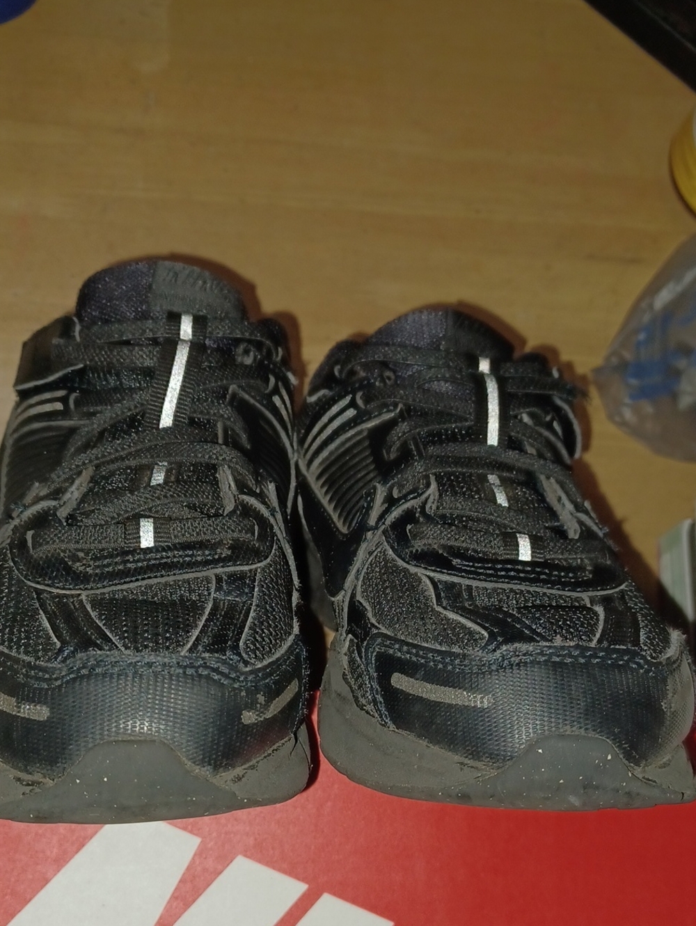 Nike Vomero 5 Preschool Black Athletic Sneakers For Kids Size 2.5Y - Picture 8 of 12